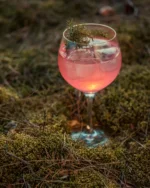 Crafter's Aromatic Flower Gin, crafted with Nordic flowers and the enchantment of midsummer nights 🌙

Attention! This is an alcoholic beverage. Alcohol may damage your health.